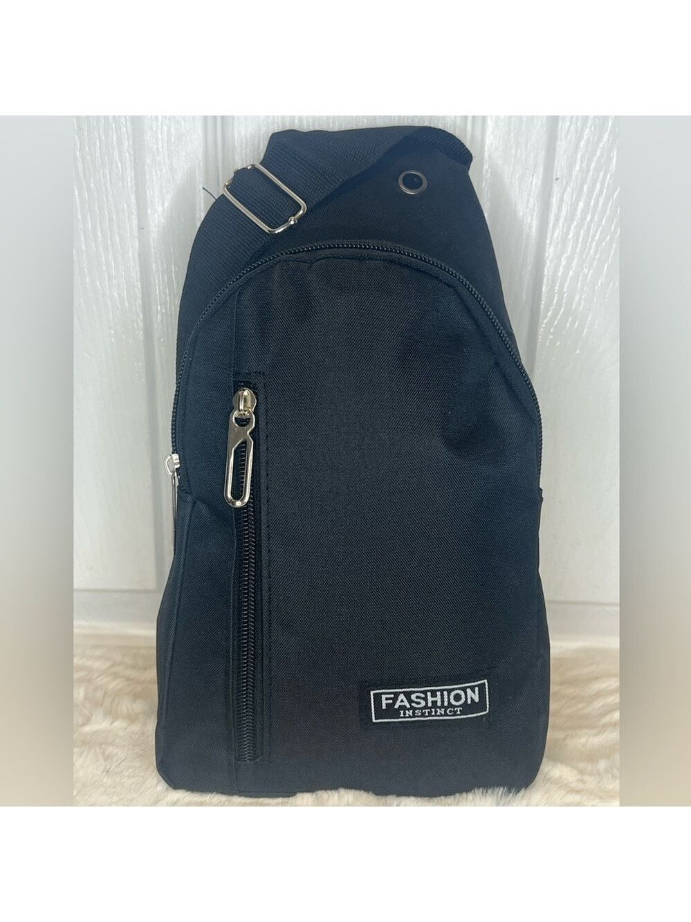 FASHION INSTINCT BLACK MESSENGER SLING BAG